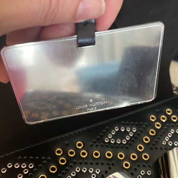 💎💙💎Limited Edition Authentic Louis Vuitton Twist MM Eyelet bag💙💎💙 - Picture 7 of 7